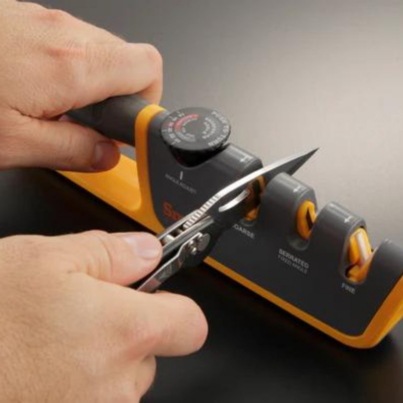 Load image into Gallery viewer, Smith's | Adjustable Angle Pull-Thru Knife Sharpener - Knife Sharpeners