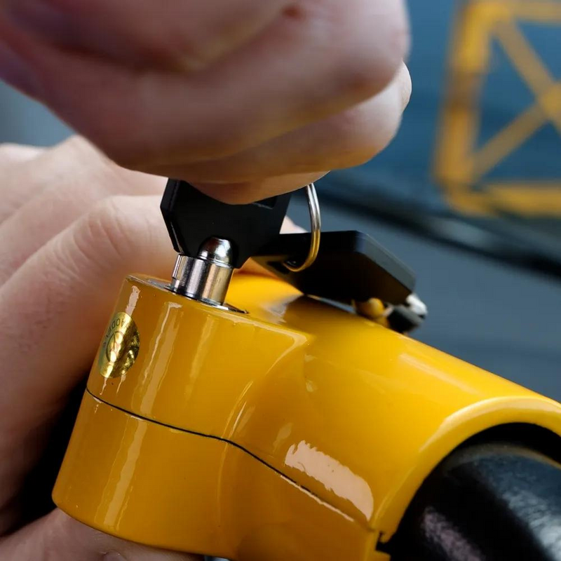 Load image into Gallery viewer, Streetwize | Baseball Bat Steering Wheel Lock - Car & Caravan Accessories