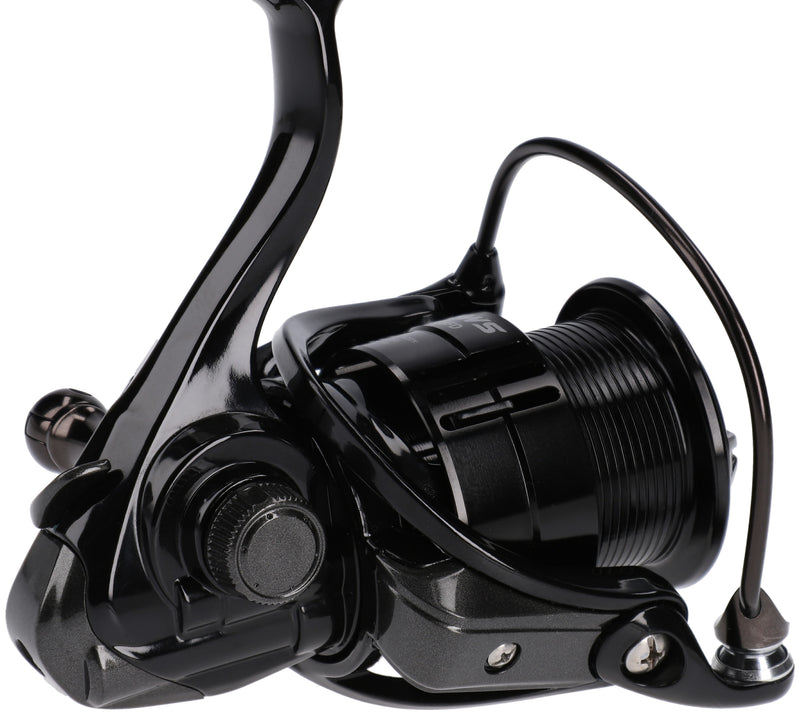 Load image into Gallery viewer, Mikado Jaws 3008 FD Spinning Reel, black, on white background. Durable fishing gear for anglers.