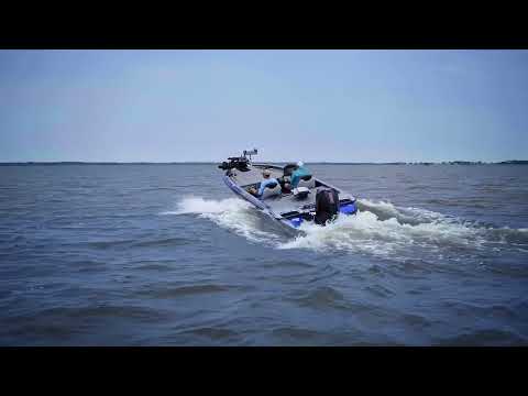 Load and play video in Gallery viewer, Garmin | ECHOMAP™ UHD2 9" Chartplotters | 95sv