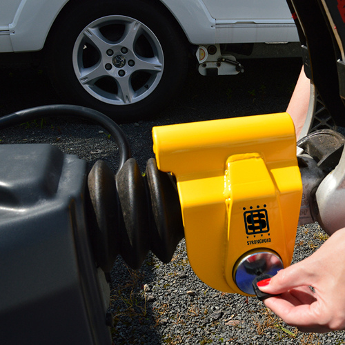 Load image into Gallery viewer, Wildhunter.ie - Stronghold | Hitchlock For ALKO Hitches - Car & Caravan Accessories