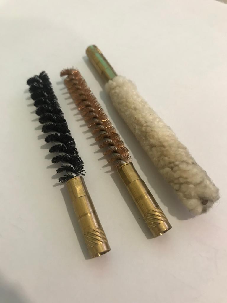 Load image into Gallery viewer, Wildhunter.ie - 3 piece rod with 3 brushes 270 - Gun Cleaning Kits
