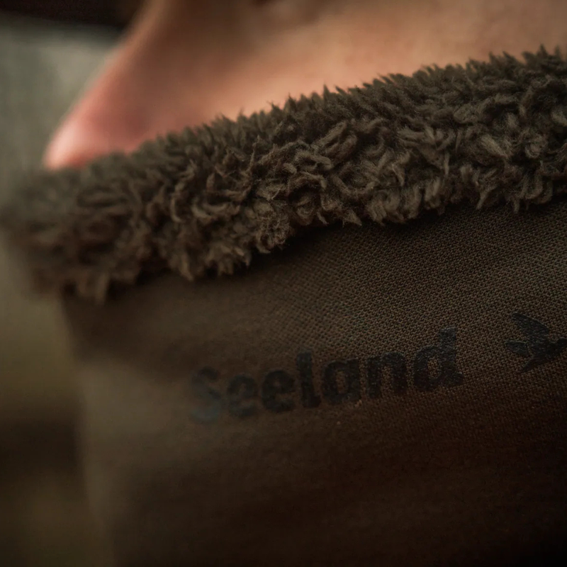 Load image into Gallery viewer, Seeland | Iron Neckgaiter | Pine Green
