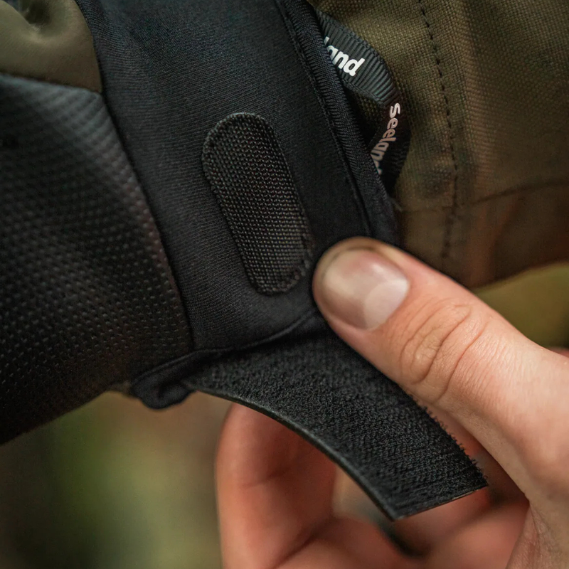 Load image into Gallery viewer, Seeland | Target Gloves | Pine Green
