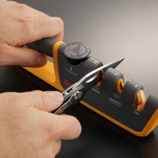 Smith's | Adjustable Angle Pull-Thru Knife Sharpener