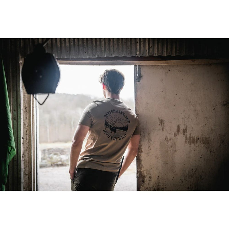 Load image into Gallery viewer, Seeland | Hunting Landscape T-shirt | Covert Green
