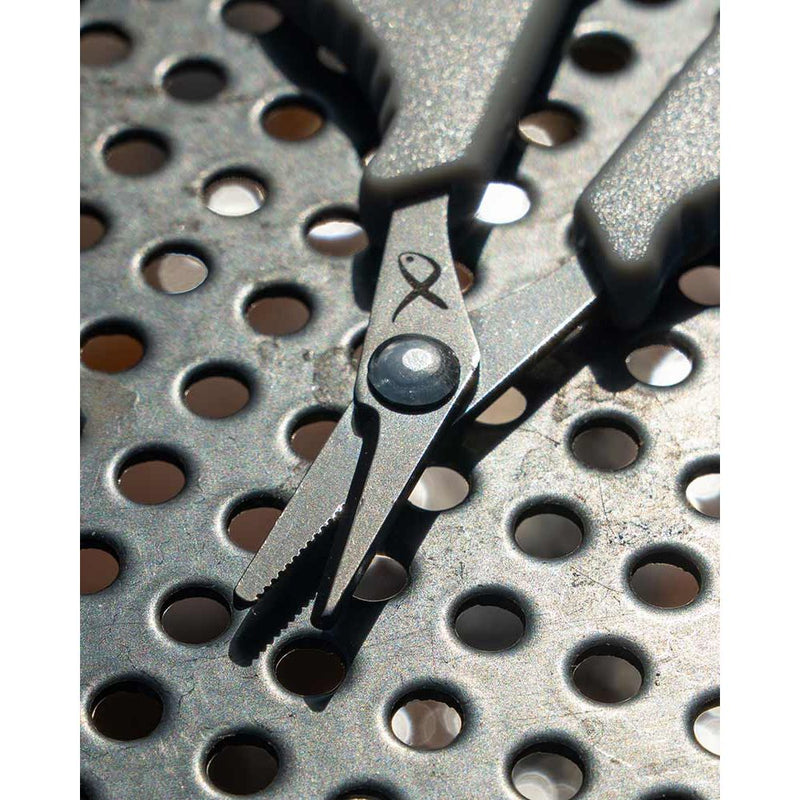 Load image into Gallery viewer, Matrix |  Titanium Braid Scissors
