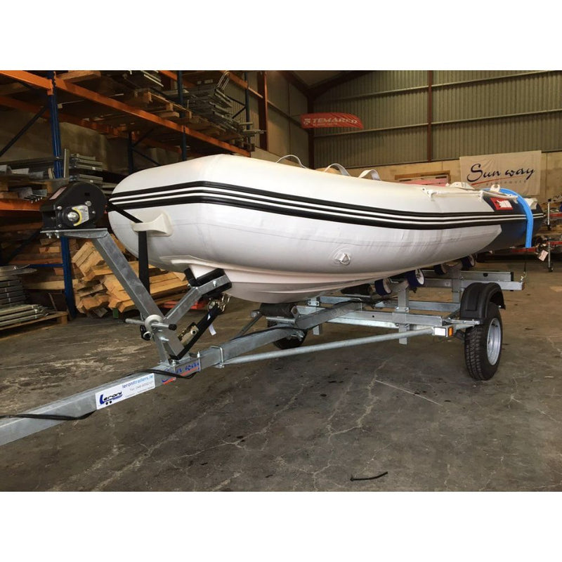 Load image into Gallery viewer, Leroni | Sunway Boat Trailer With Rollers, Bow And Winch And Jockey Wheel
