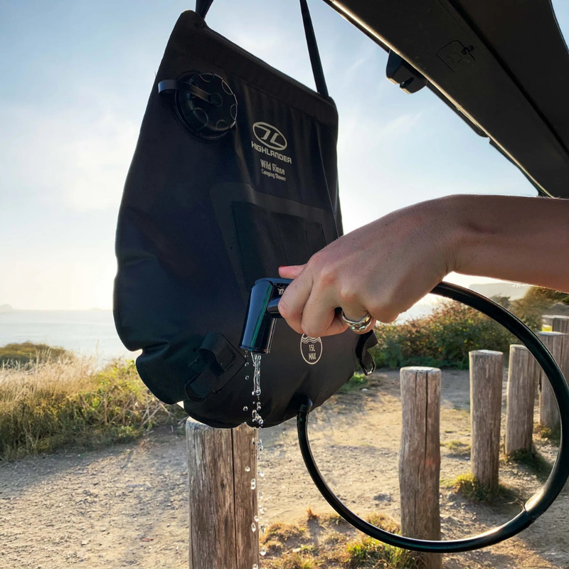 Load image into Gallery viewer, Highlander | Wild Rinse Camping Solar Shower | 15L
