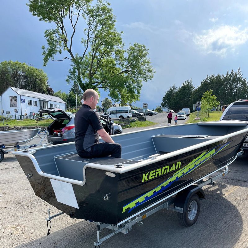 Load image into Gallery viewer, Kerman V170 Aluminium Boat &amp; Free Humminbird Solix 12 - Boats
